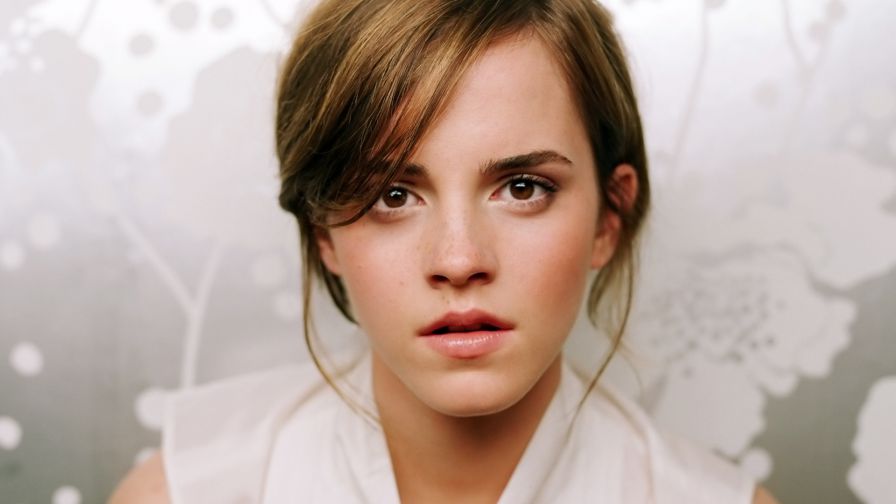 Emma Watson Sexy Wallpapers