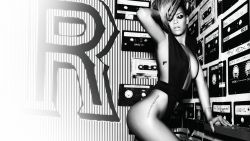 Rihanna 29