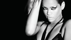 Rihanna 43